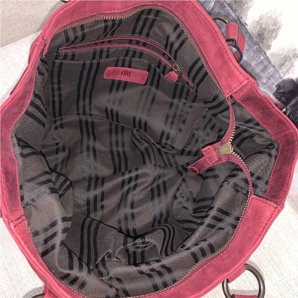 ❤️💜🩷Frye Melissa Zip Tote Bag Distressed Leather -Sangria- MSRP $398 - Picture 14 of 16